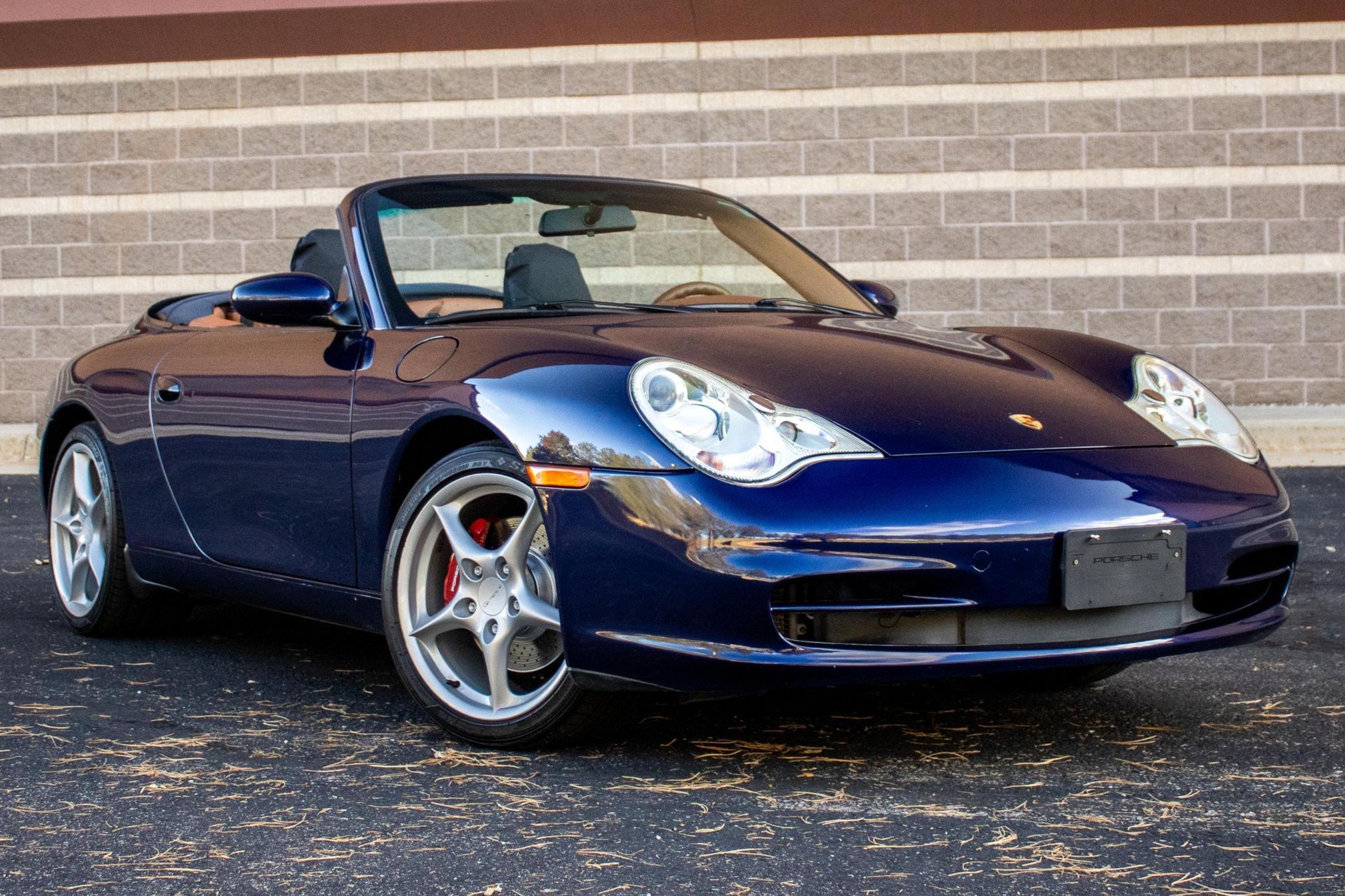 2003 Porsche 911 Carrera 4 Cabriolet