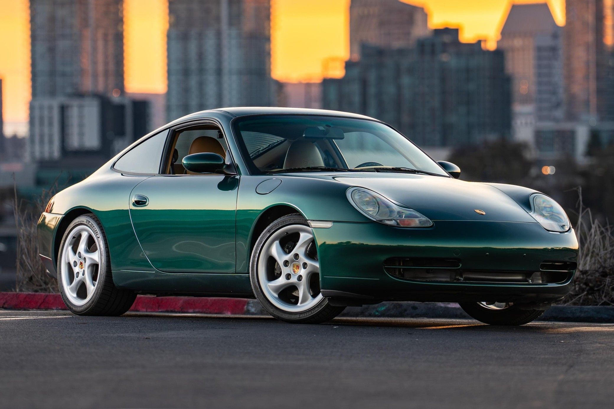 2000 Porsche 911 Carrera