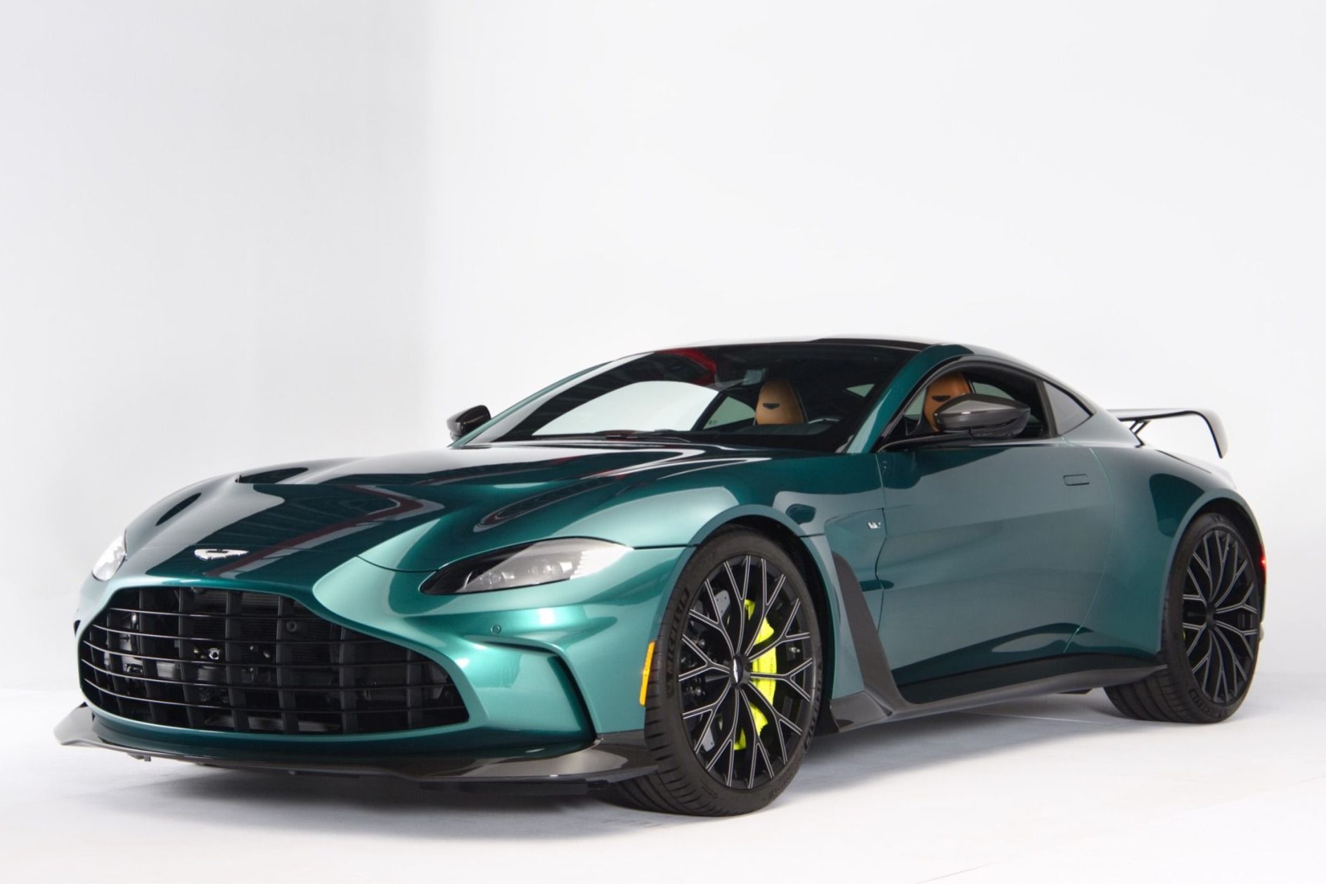 2023 Aston Martin Vantage V12