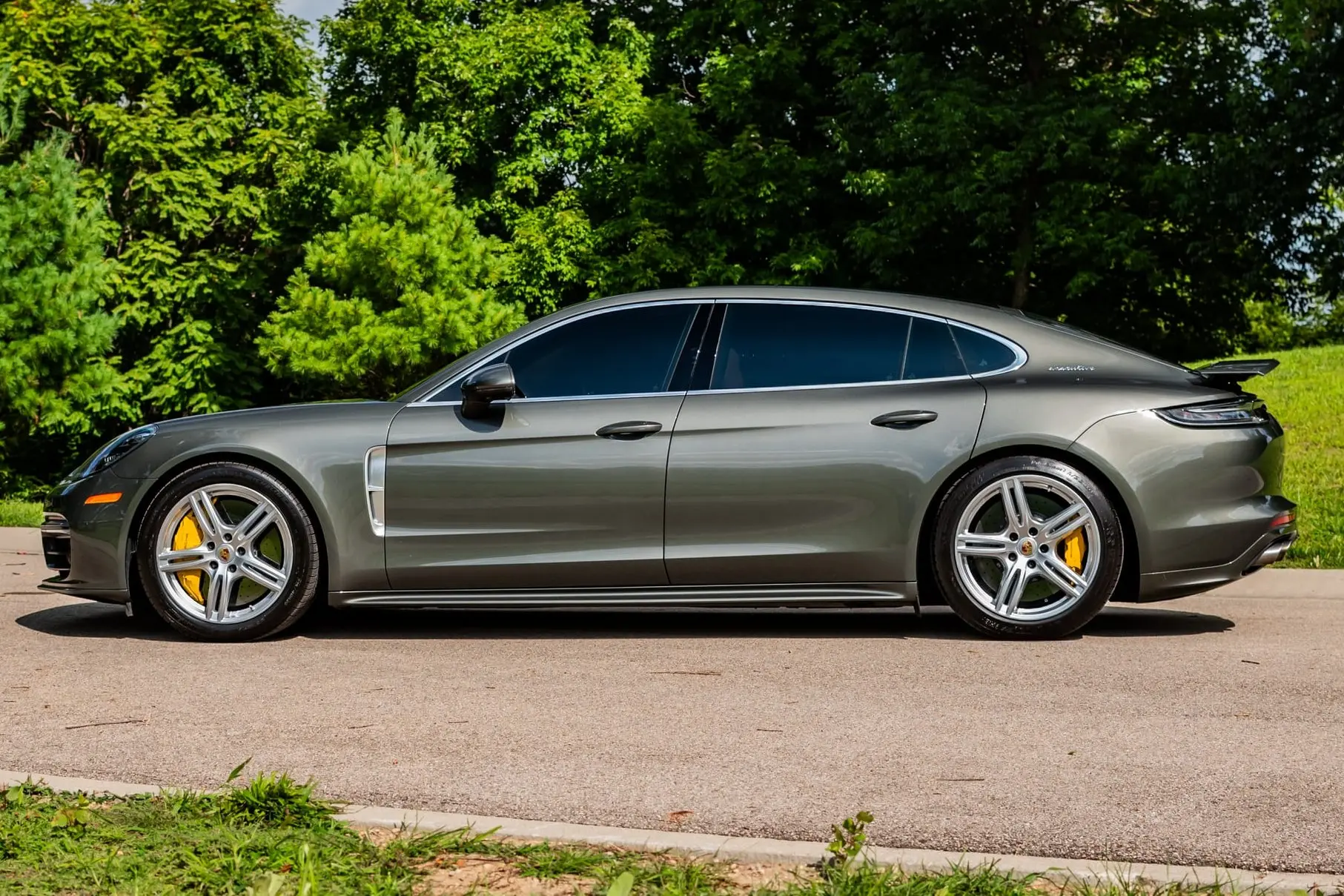 2022 Porsche Panamera Turbo S