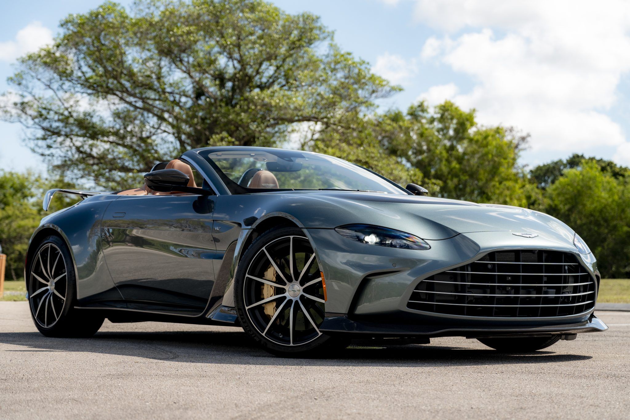 2023 Aston Martin Vantage V12 Roadster