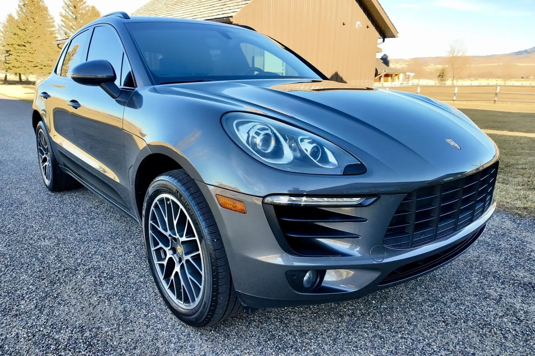 2016 Porsche Macan