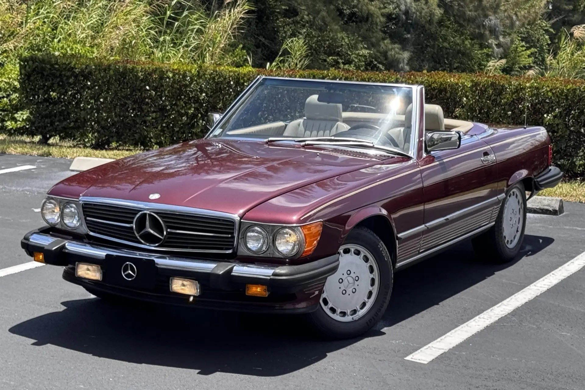 1987 Mercedes-Benz SL-Class 560SL