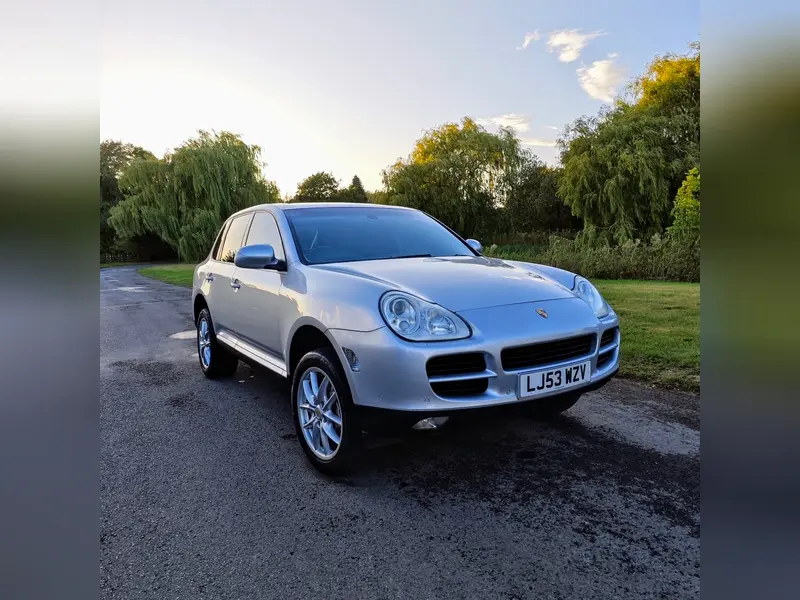 2003 Porsche Cayenne S