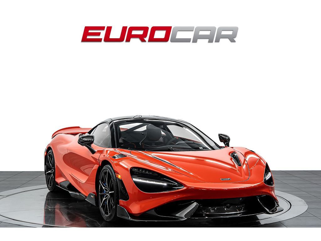 2021 McLaren 765LT Coupe