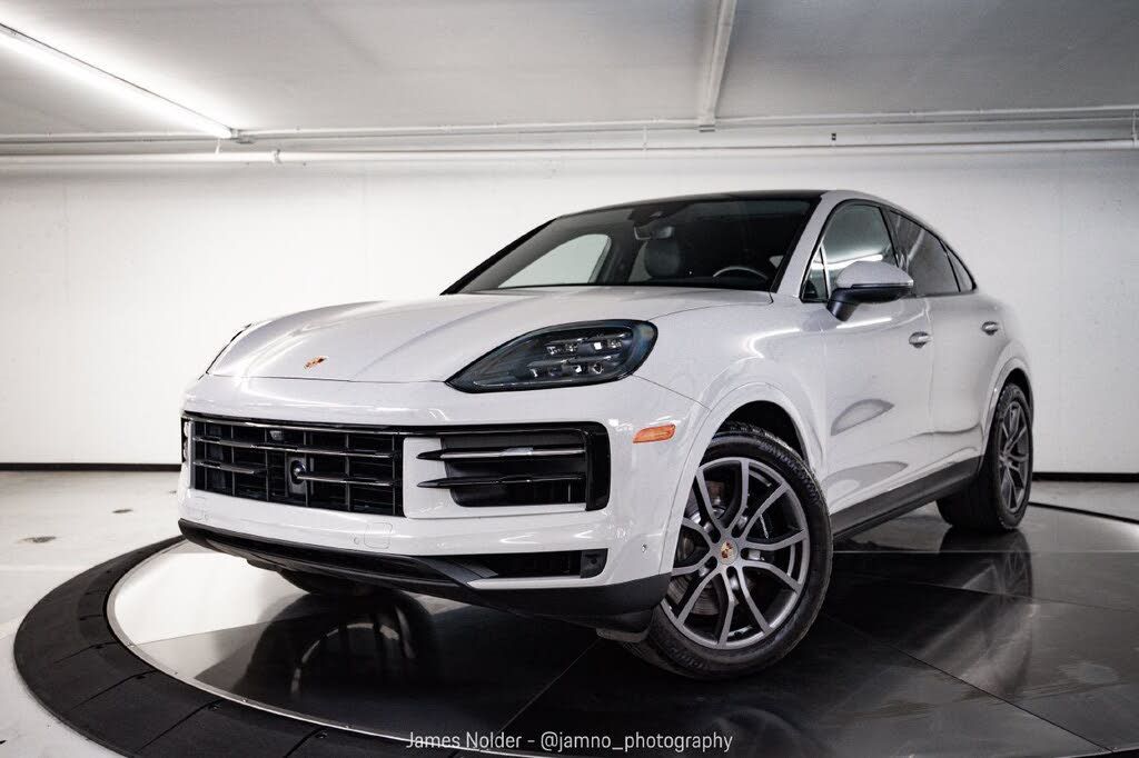 2024 Porsche Cayenne S