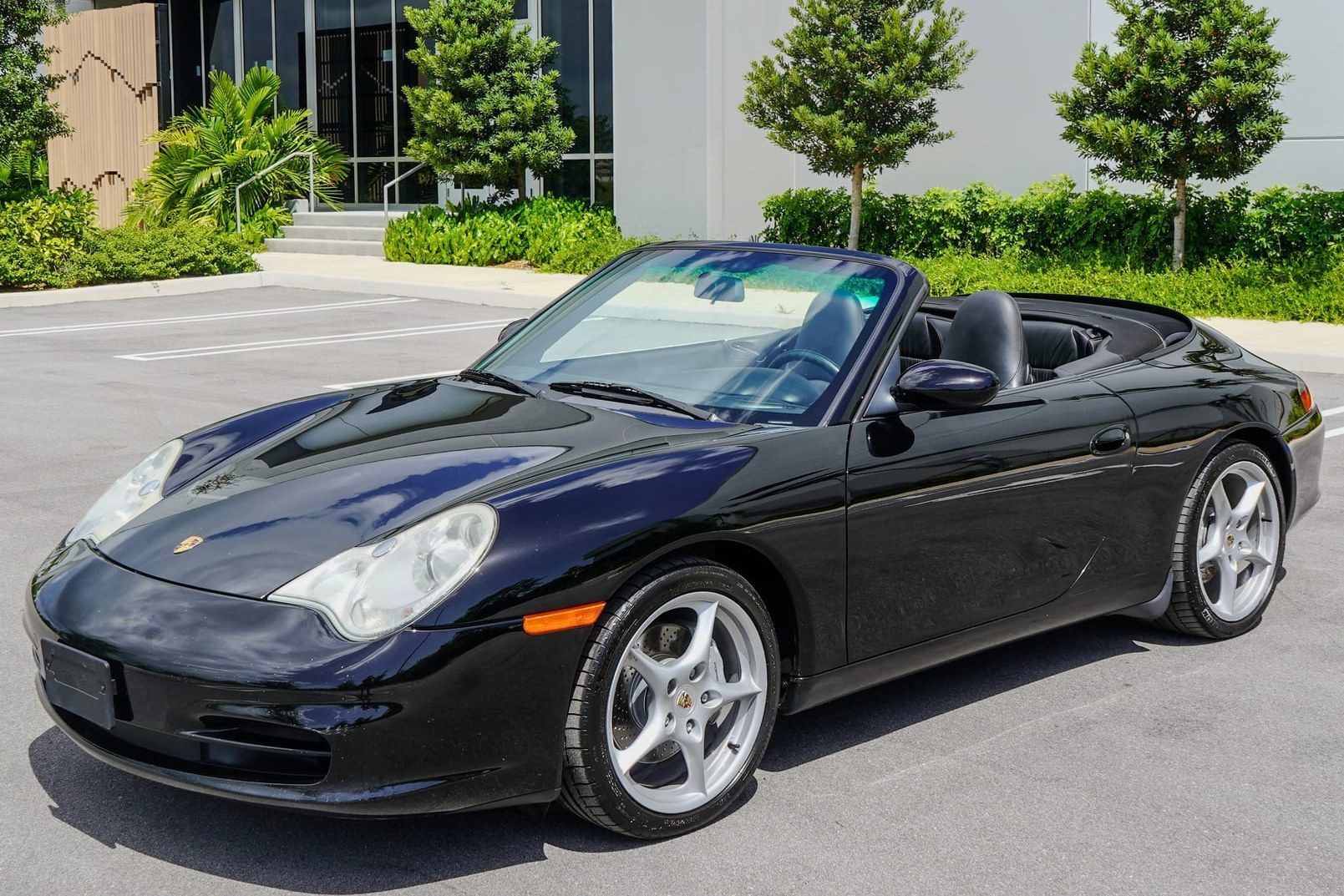 2003 Porsche 911 Carrera 4 Cabriolet