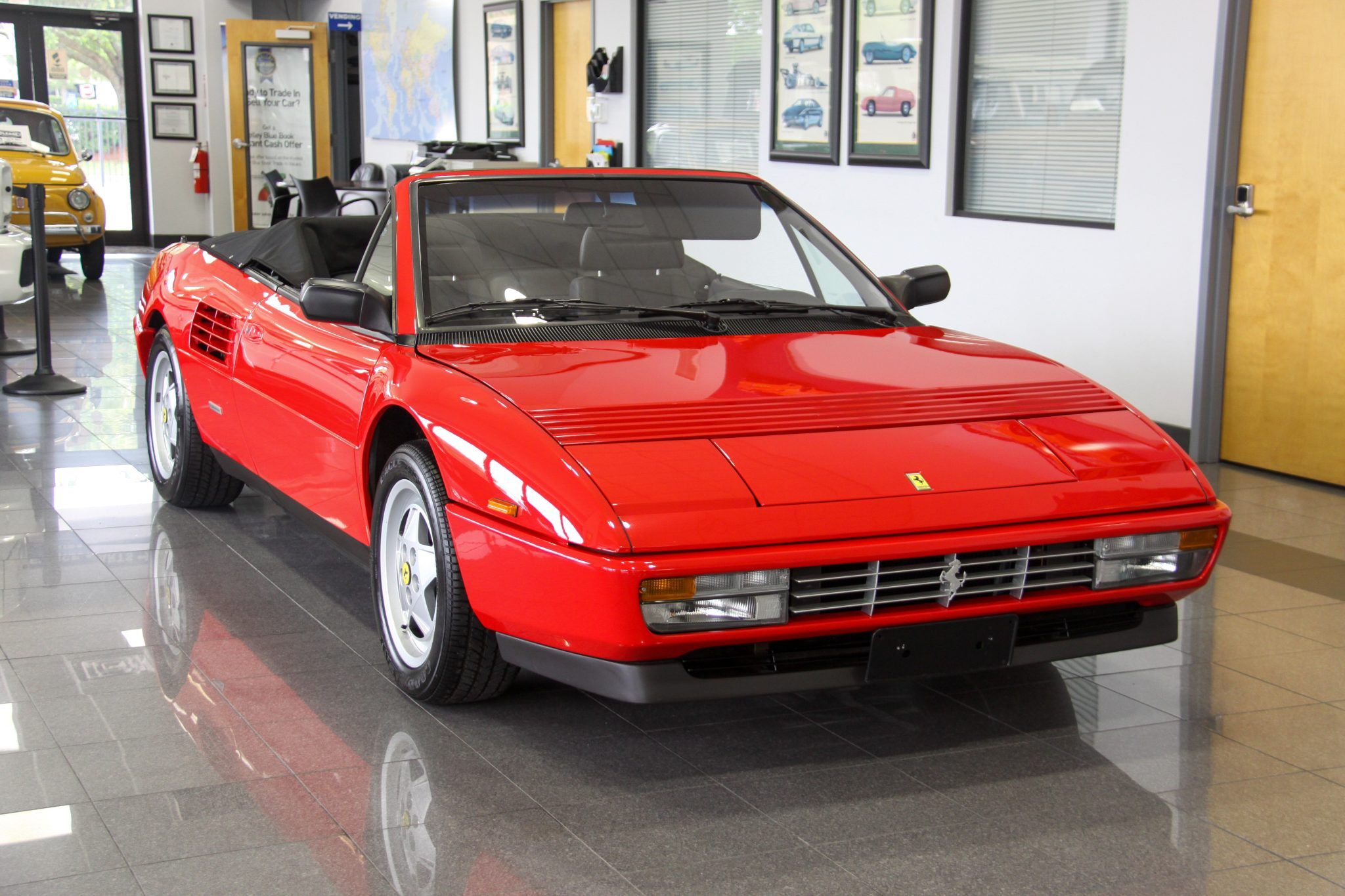 1992 Ferrari Mondial T Cabriolet
