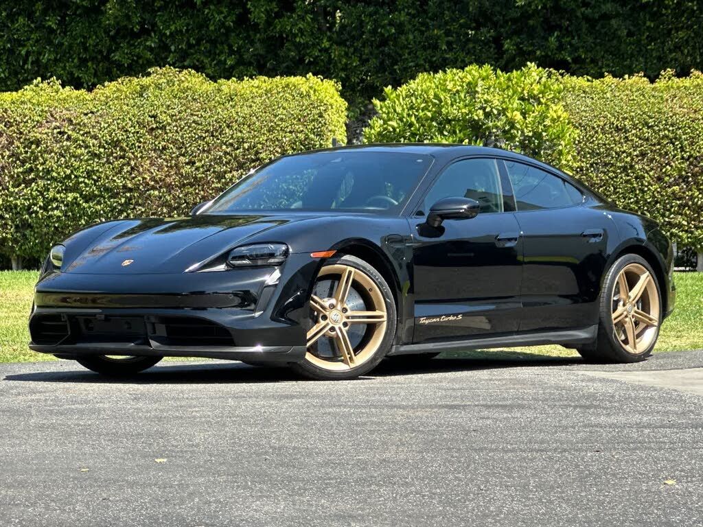 2022 Porsche Taycan Turbo S