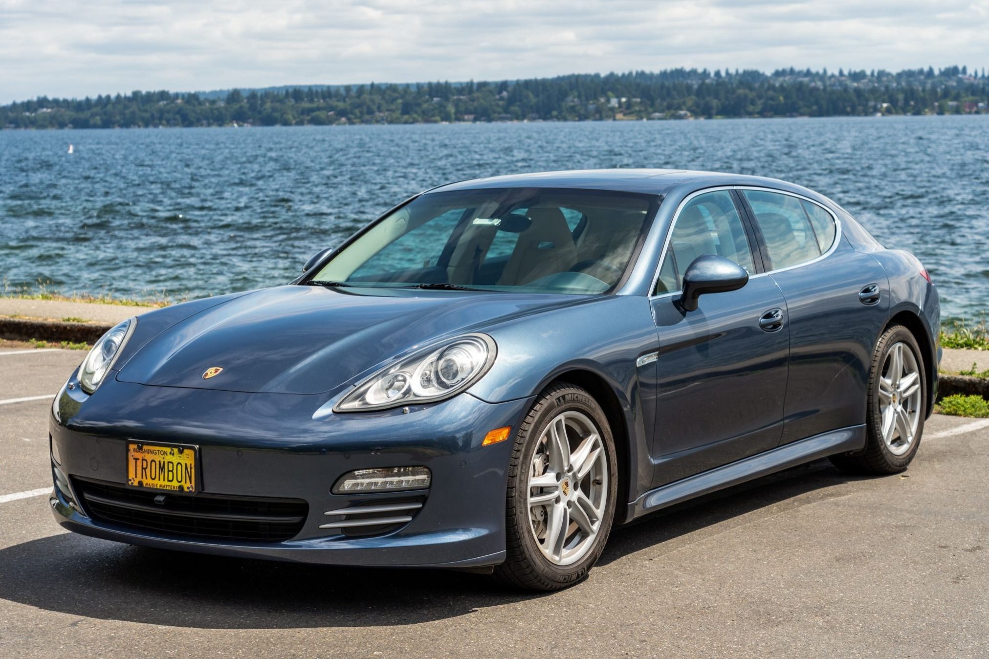 2011 Porsche Panamera 4S