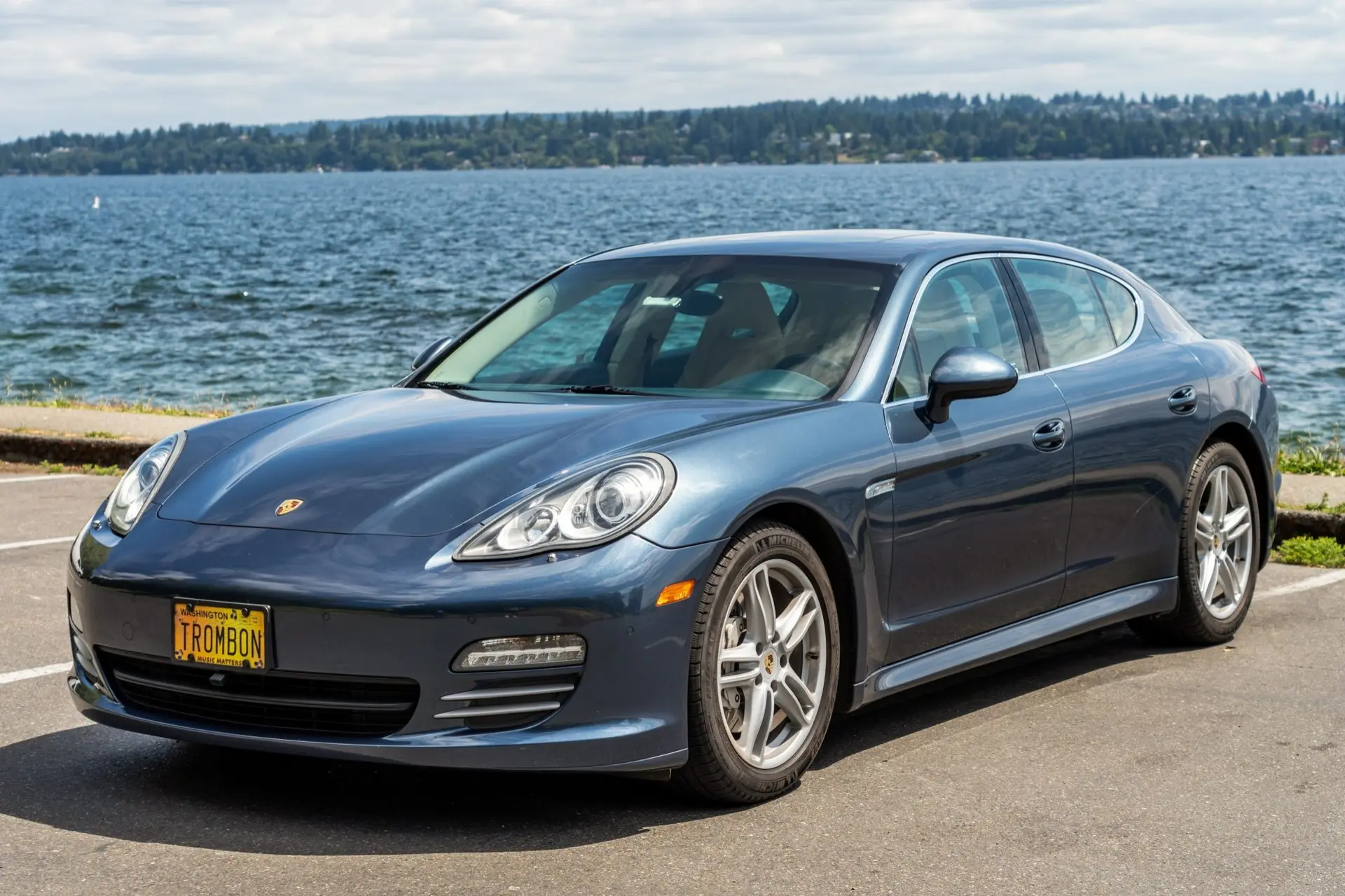 2011 Porsche Panamera 4S