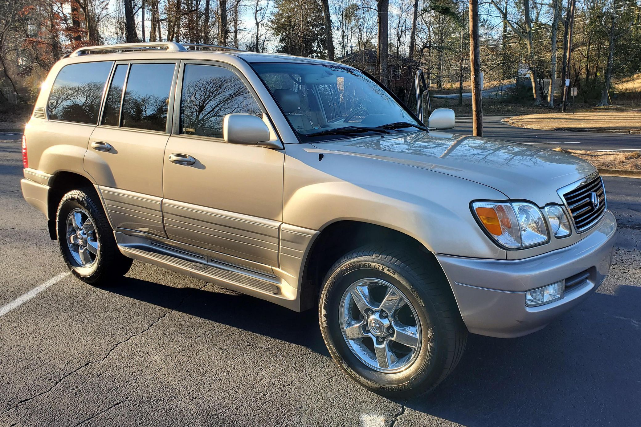 2001 Lexus LX