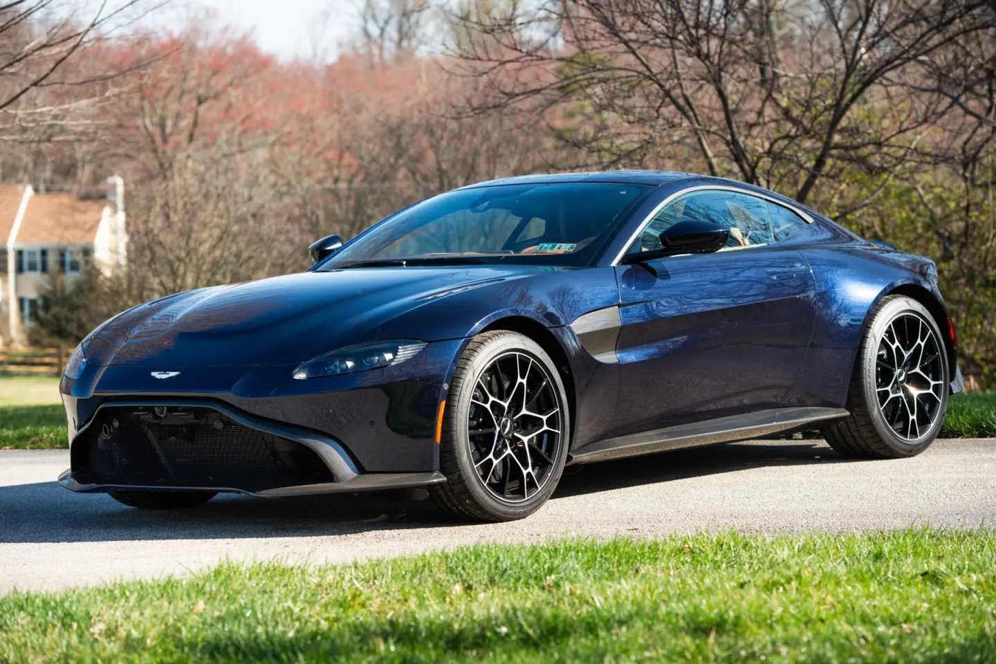 2017 Aston Martin Vantage Vantage AMR
