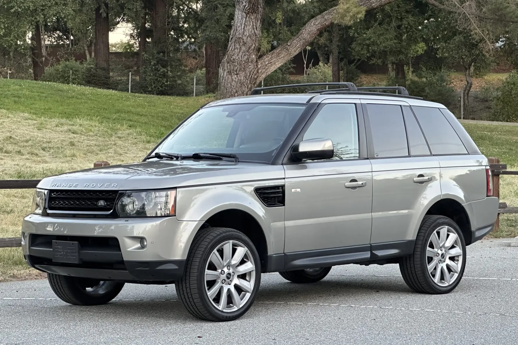 2013 Land Rover Range Rover Sport HSE LUX