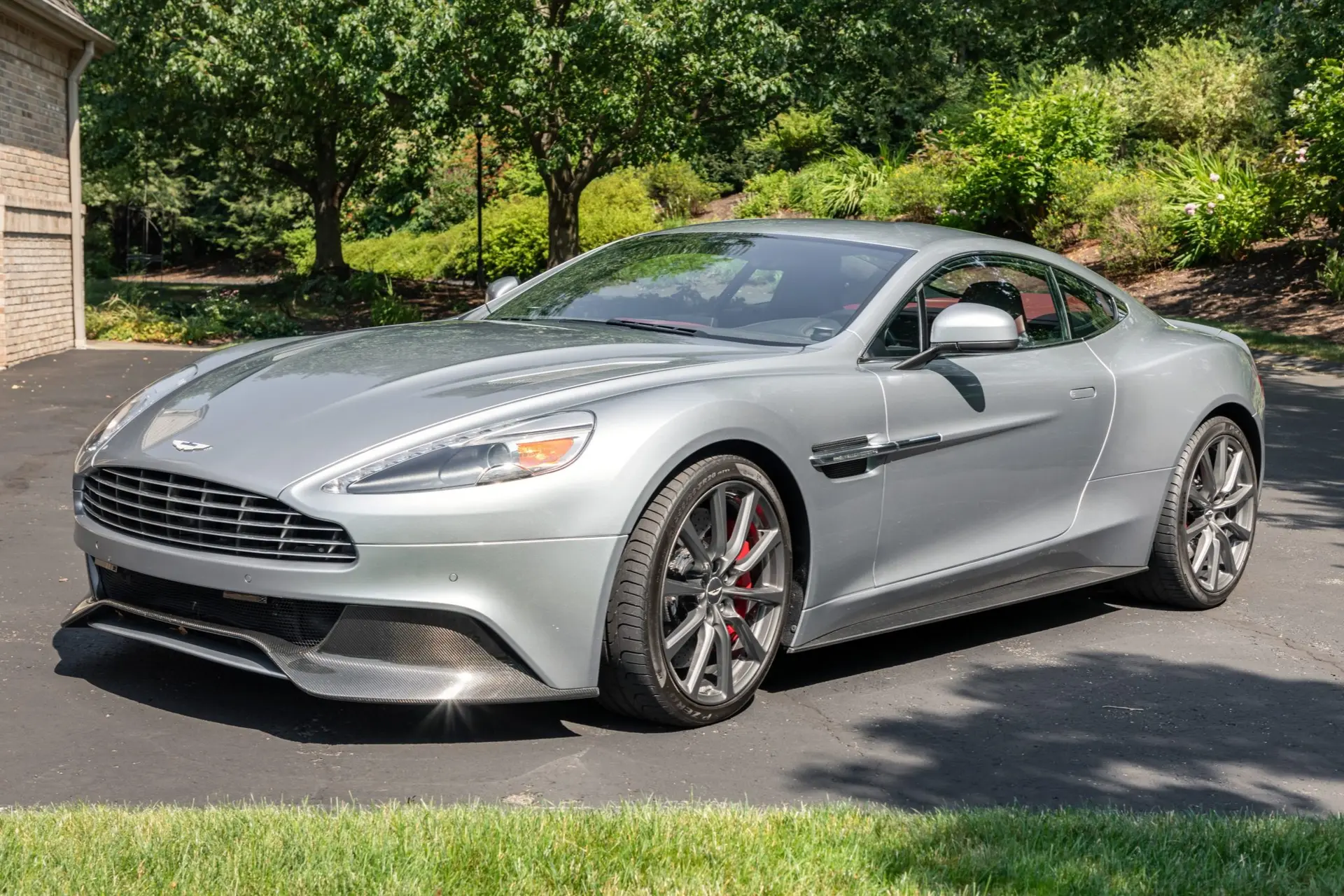2014 Aston Martin Vanquish Coupe
