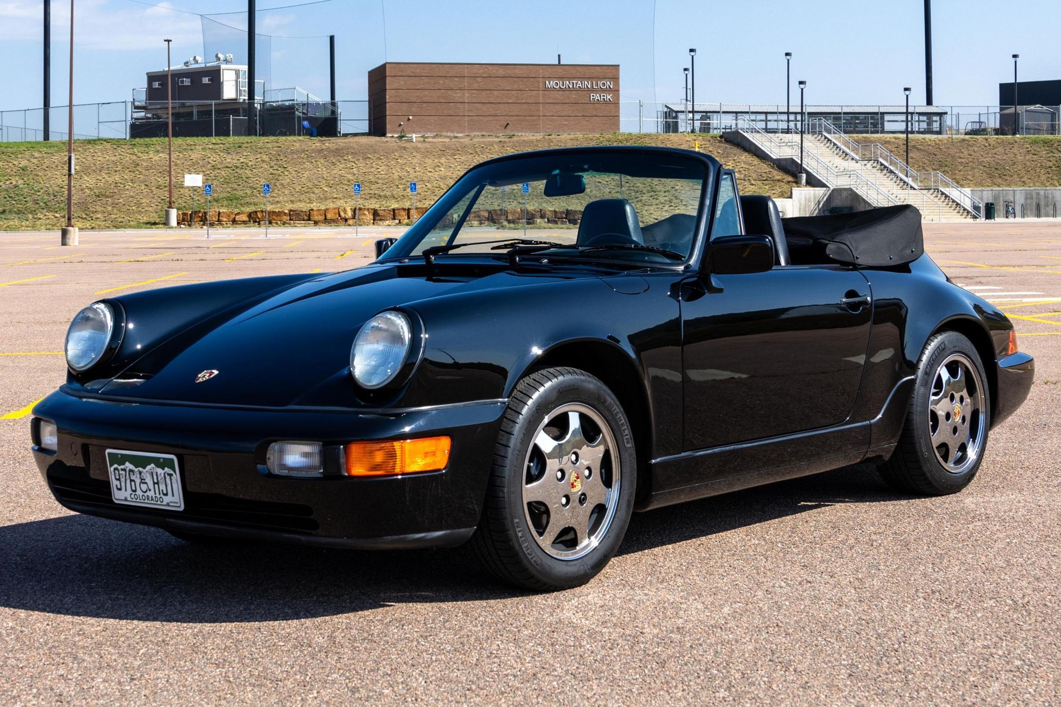 1990 Porsche 911 Carrera 4 Cabriolet