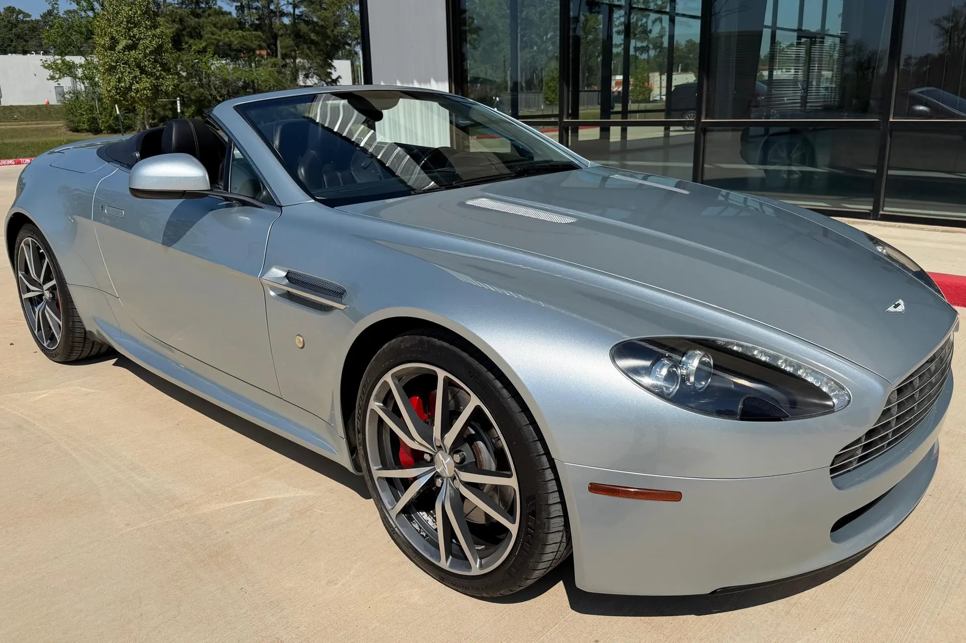 2012 Aston Martin Vantage Race Cars