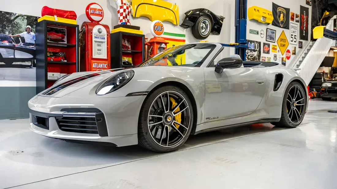 2022 Porsche 911 Turbo S Cabriolet
