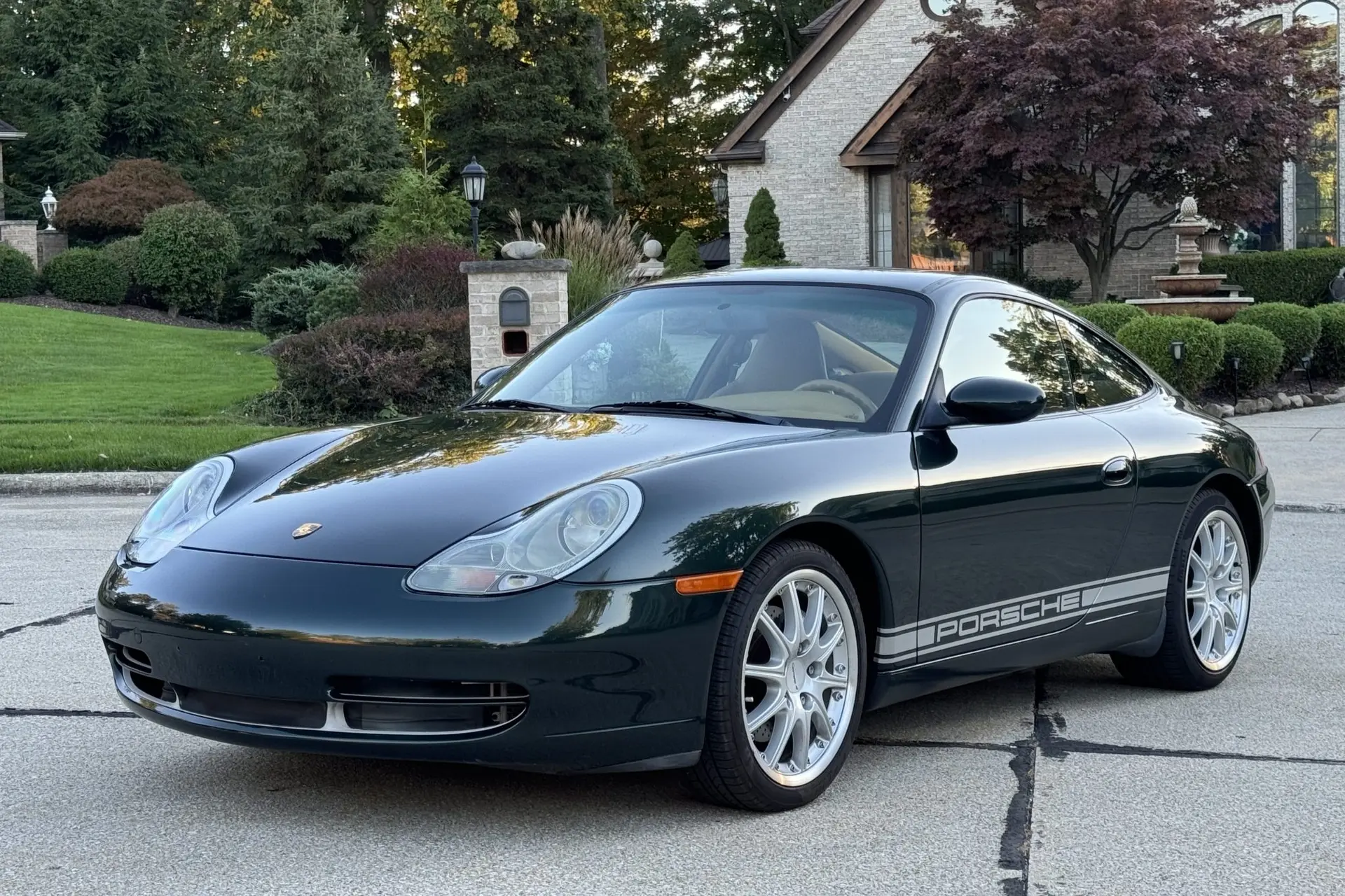 2000 Porsche 911 Carrera