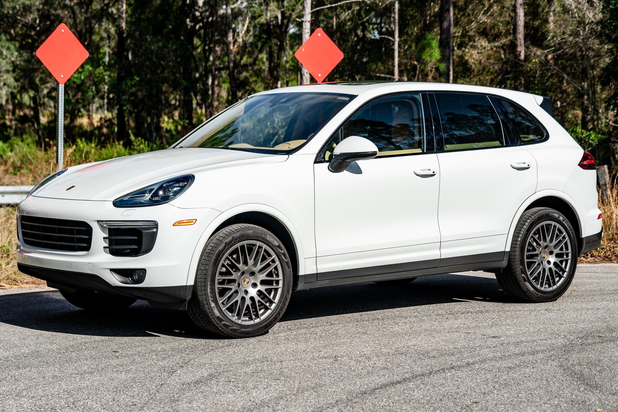 2017 Porsche Cayenne Platinum Edition
