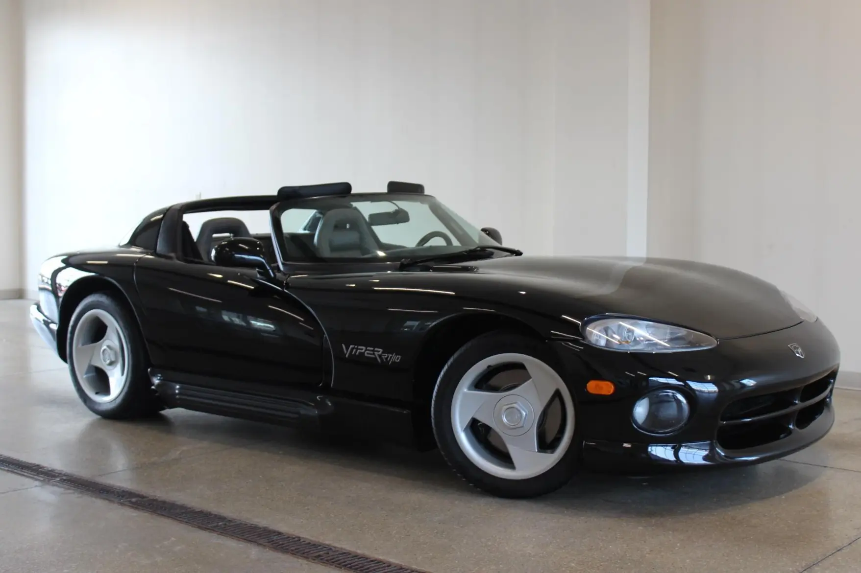 1995 Dodge Viper RT/10