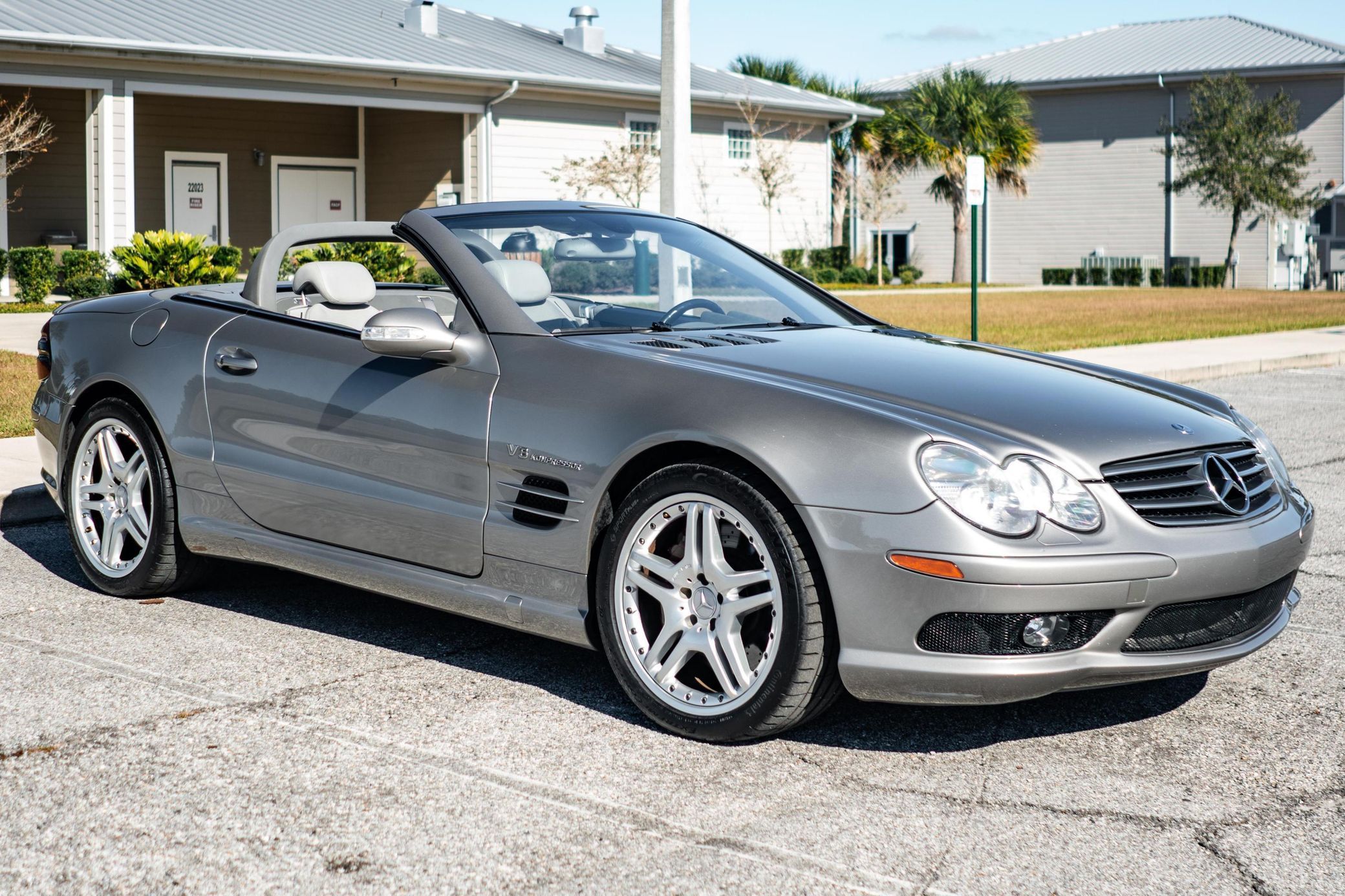 2003 Mercedes-Benz SL-Class