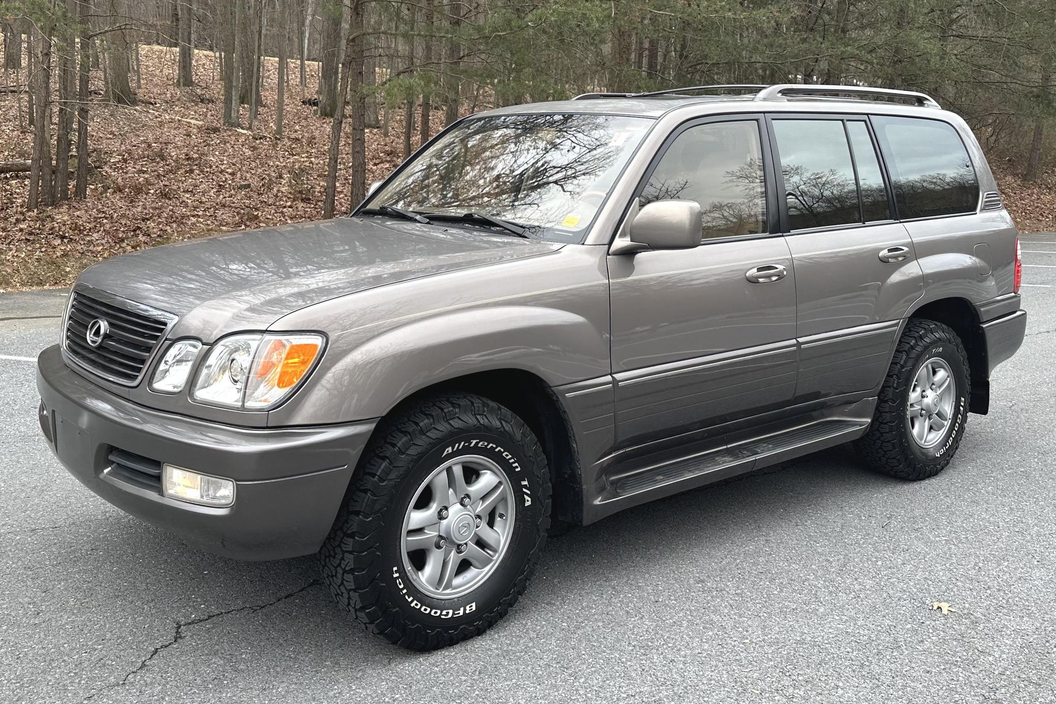 2000 Lexus LX
