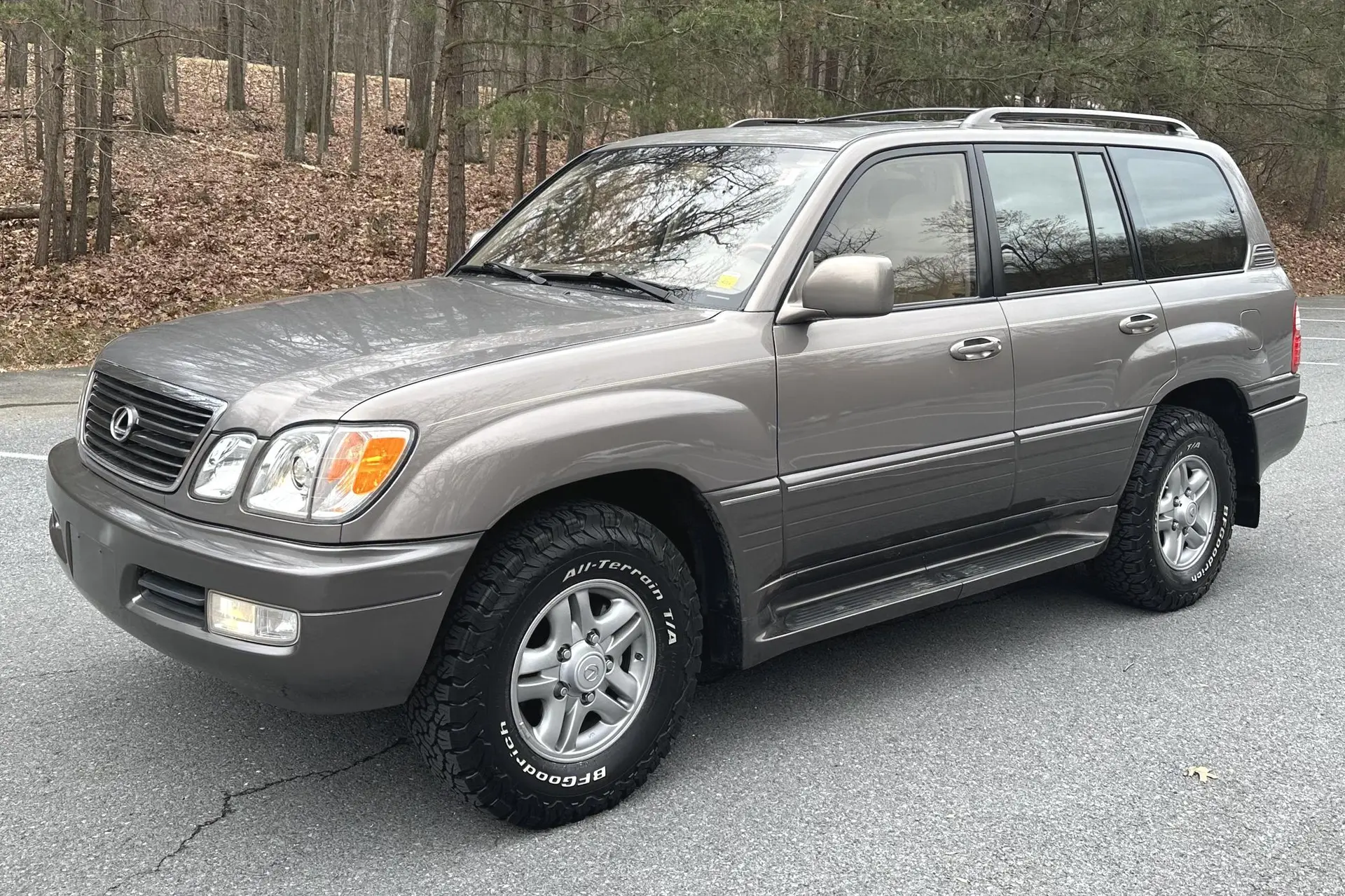 2000 Lexus LX