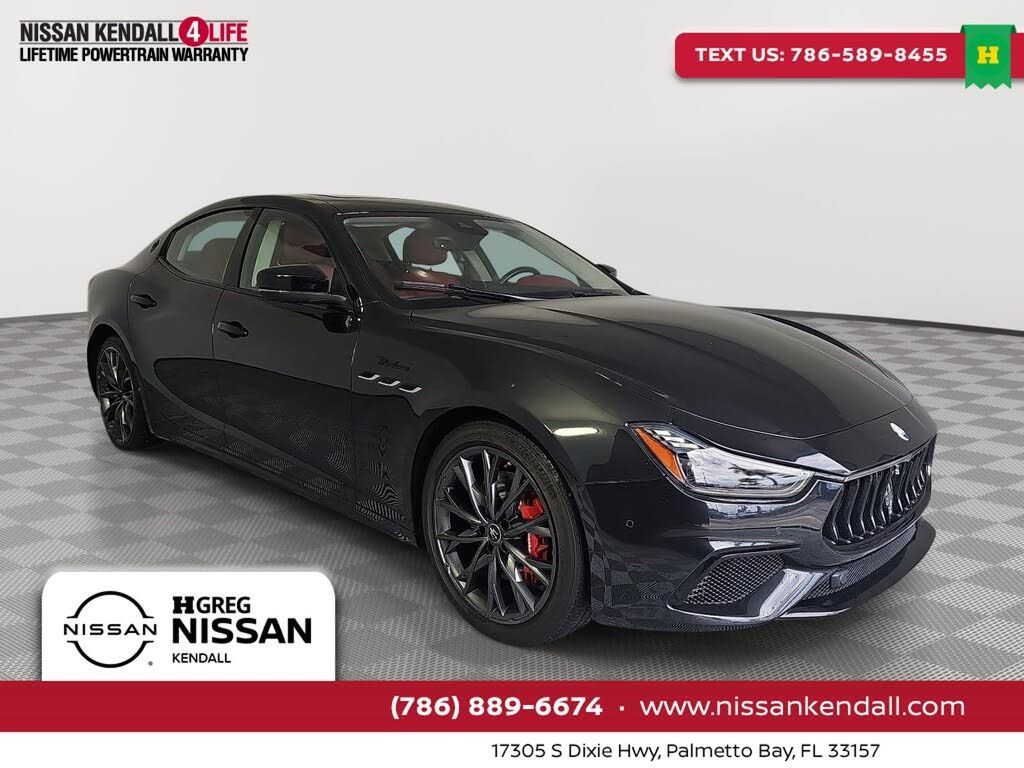 2022 Maserati Ghibli Modena Q4