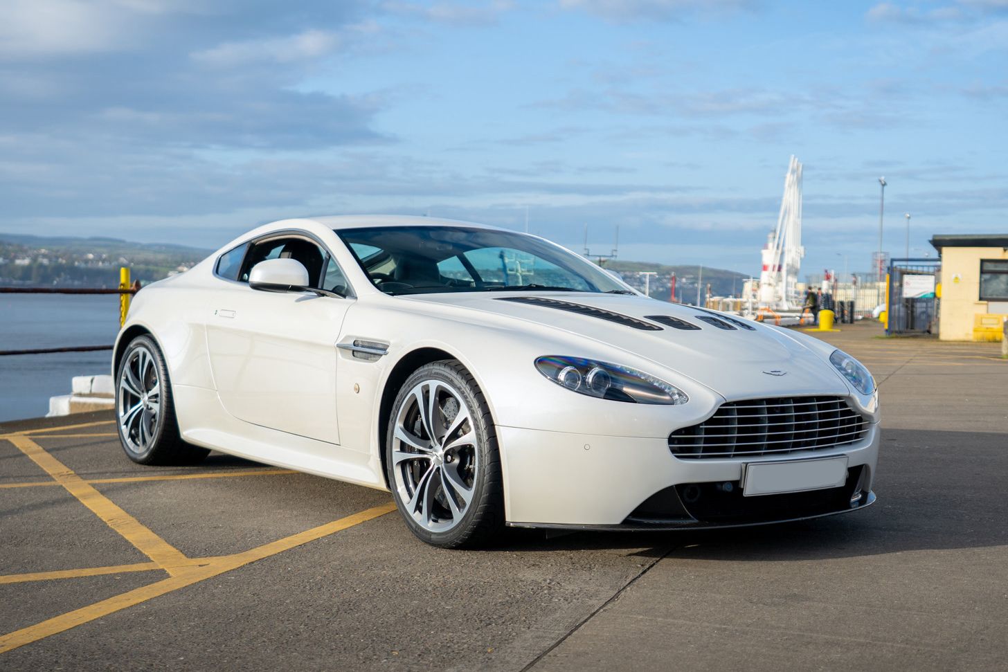 2011 Aston Martin Vantage V12 Vantage Coupe