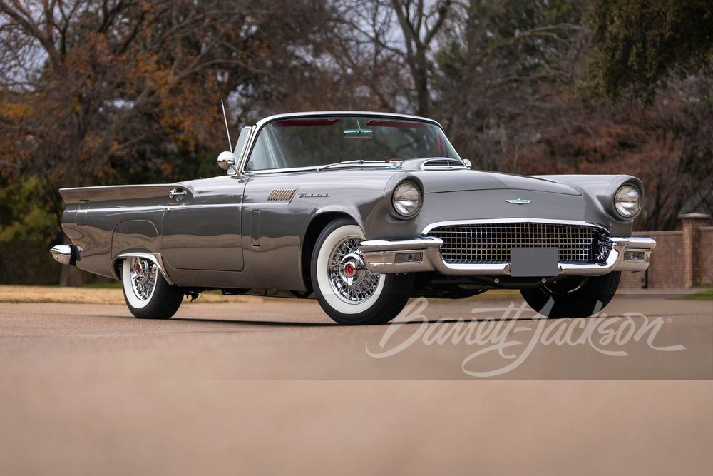 1957 Ford Thunderbird