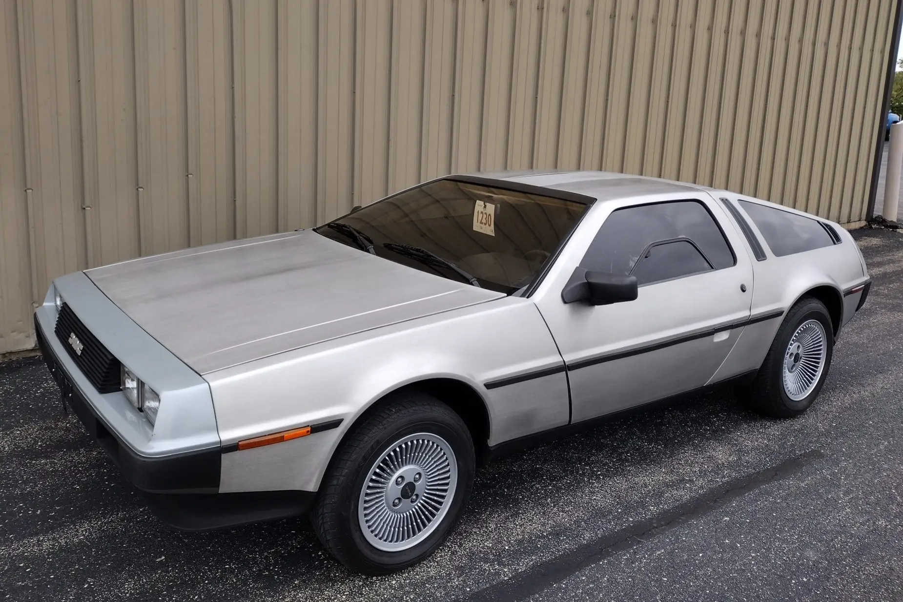 1981 DeLorean DMC-12
