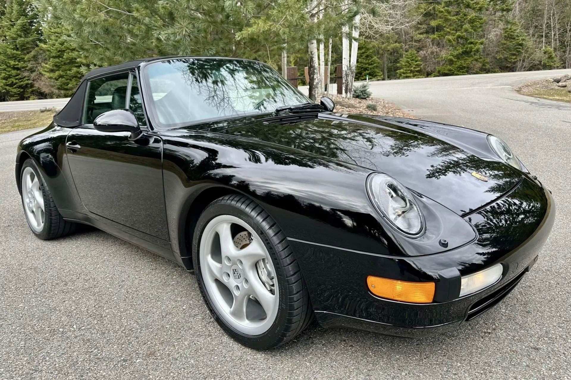 1995 Porsche 911 Carrera 4 Cabriolet