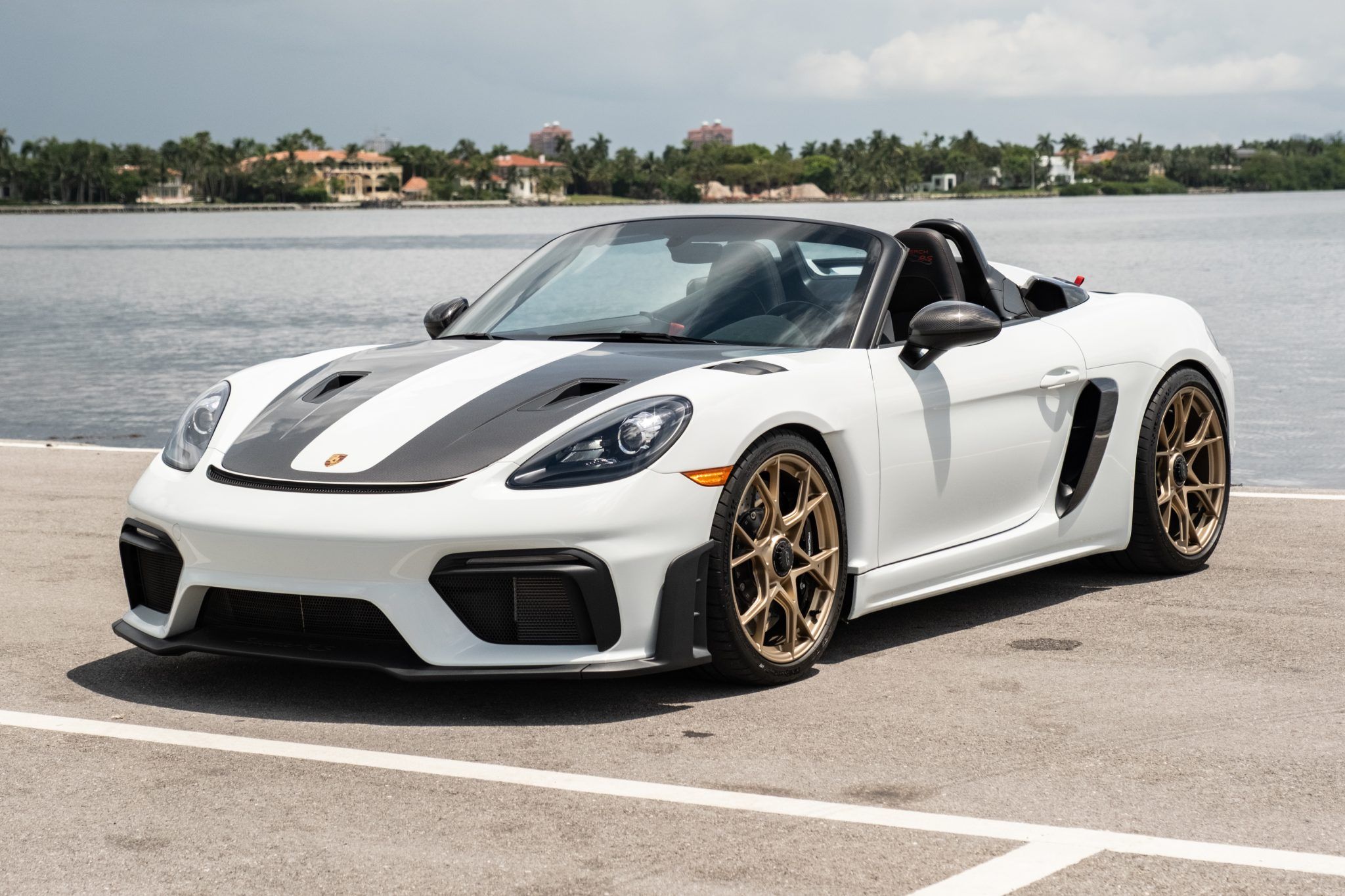 2024 Porsche Cayman GT4 RS
