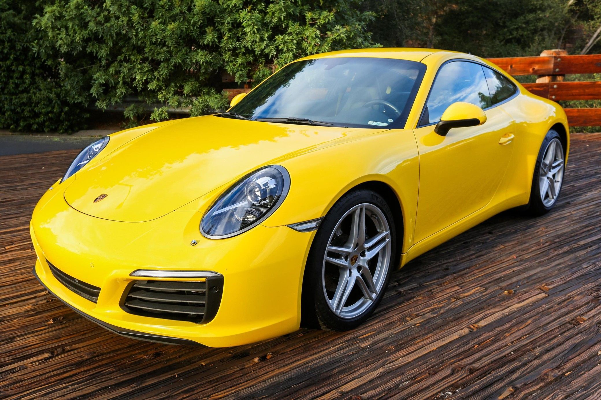 2017 Porsche 911 Carrera