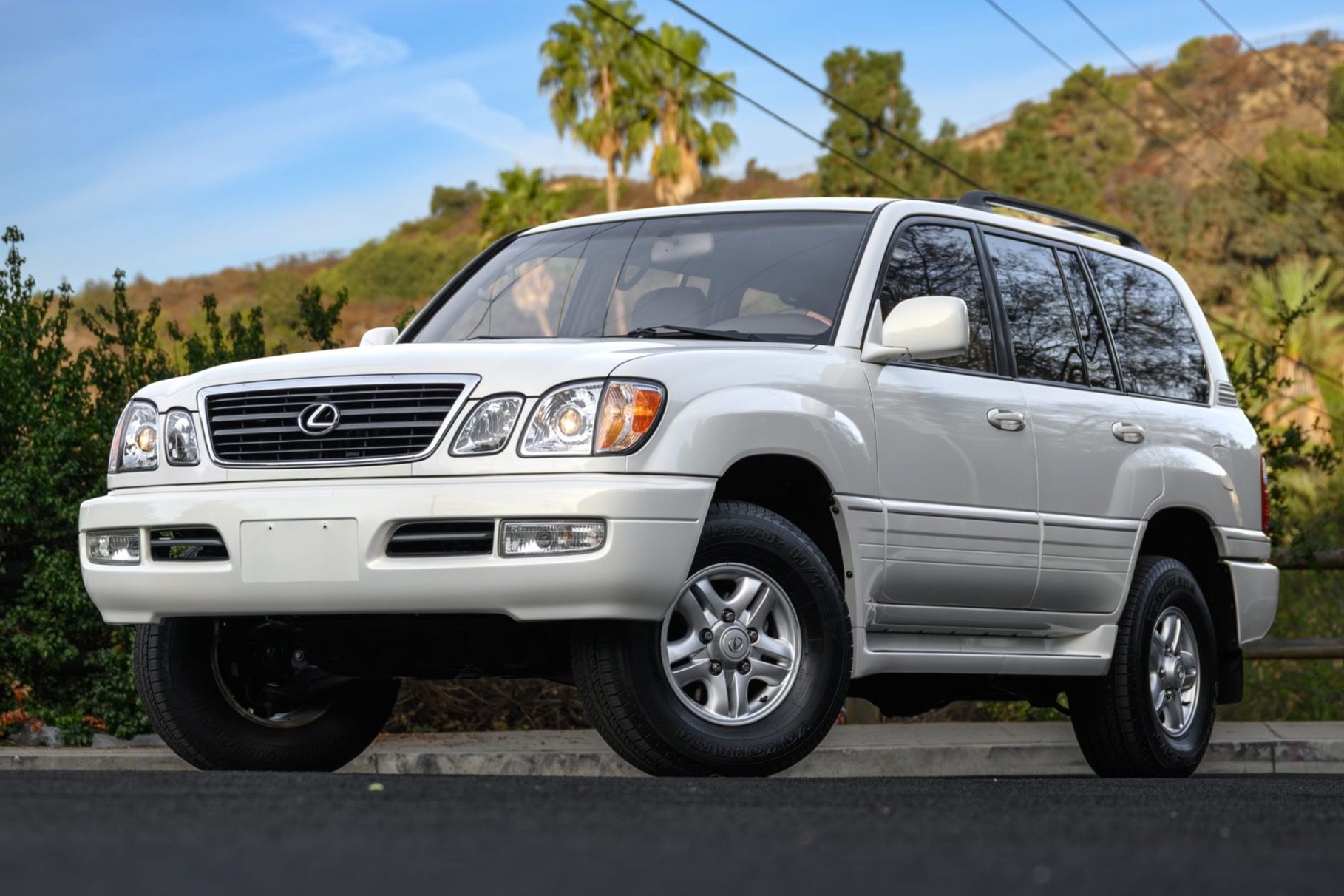 2000 Lexus LX