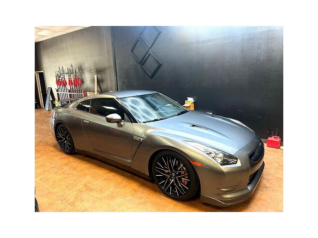 2010 Nissan GT-R Premium