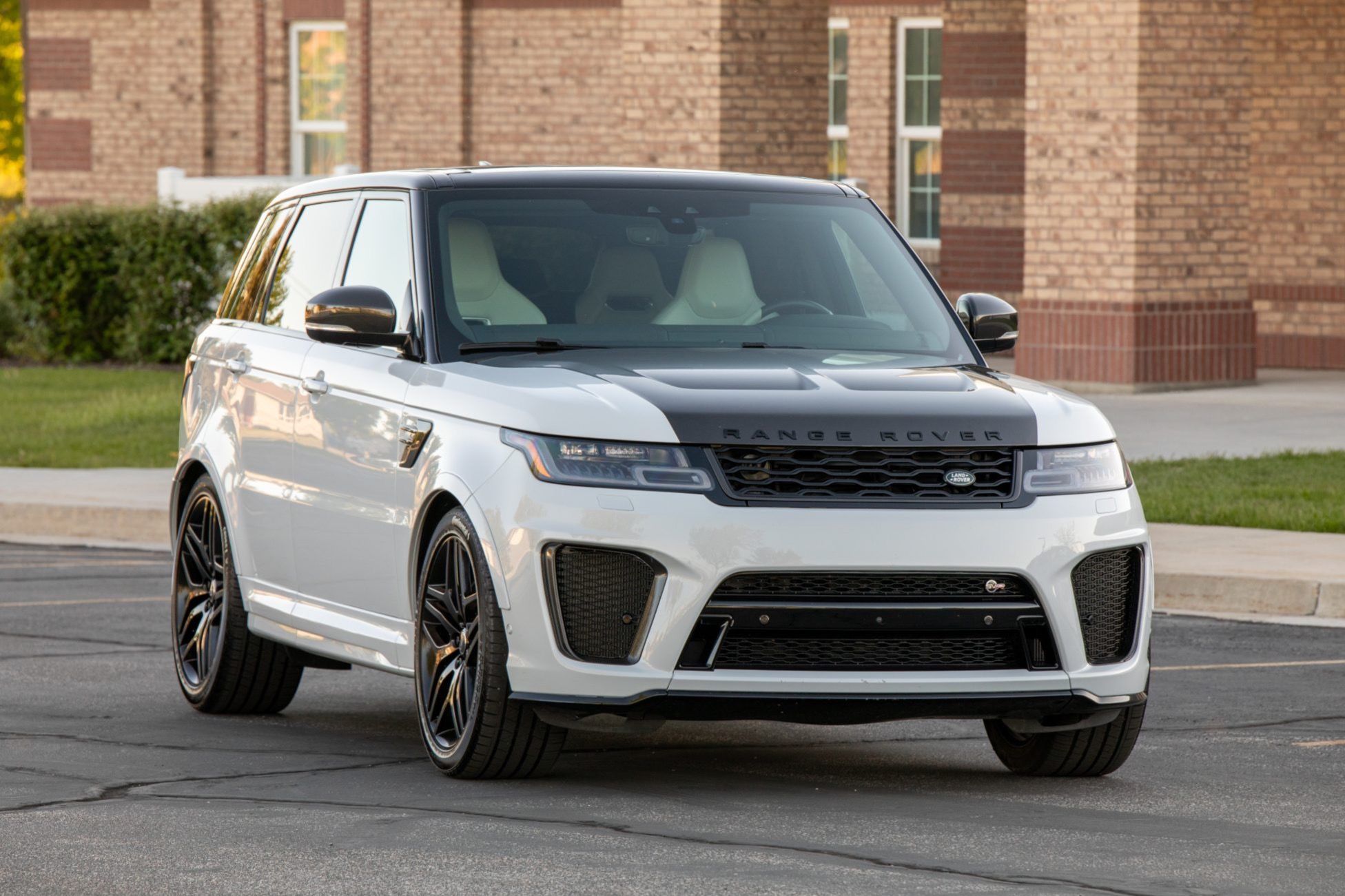 2022 Land Rover Range Rover Sport SVR
