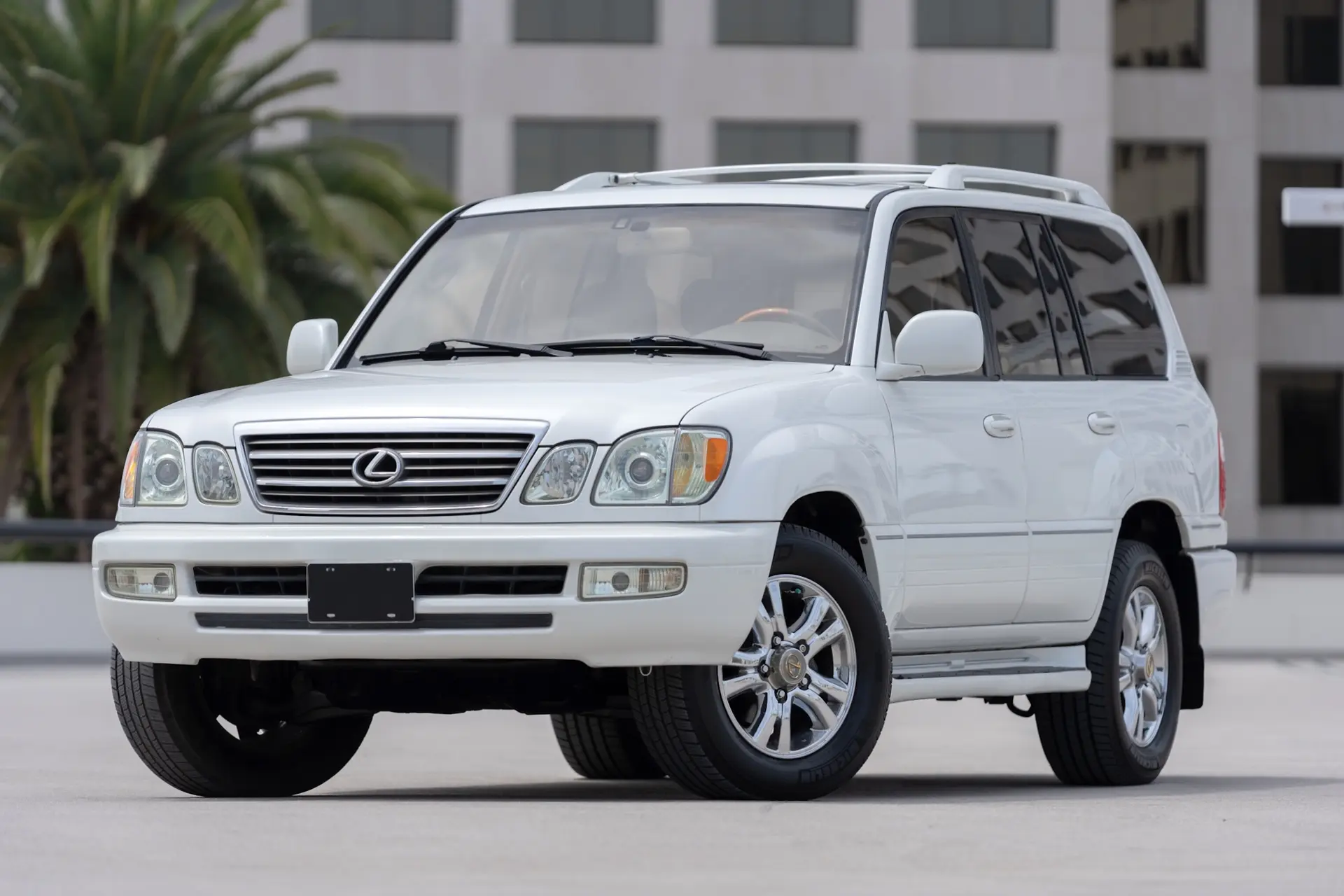 2003 Lexus LX
