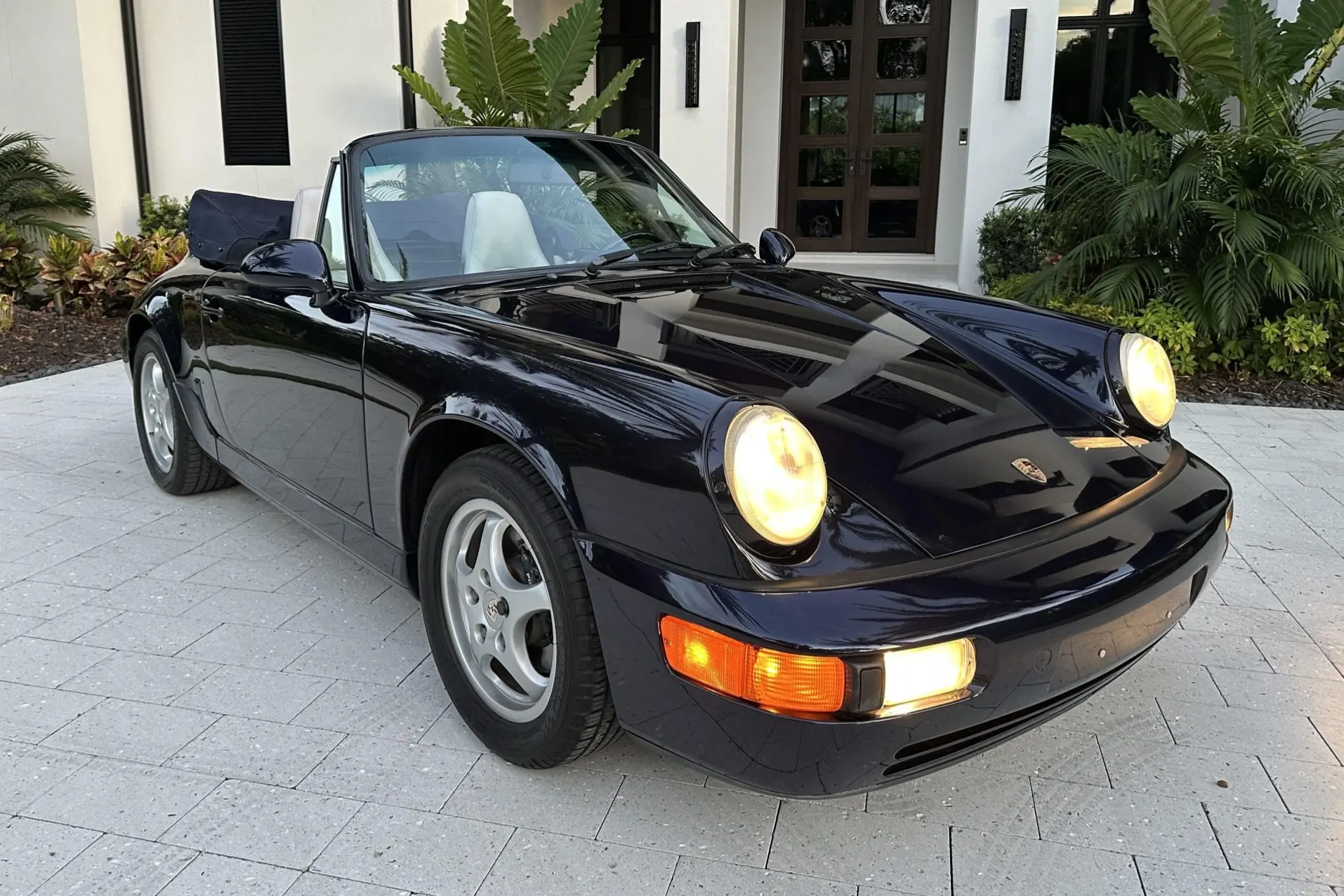 1992 Porsche 911 Carrera 2 Cabriolet