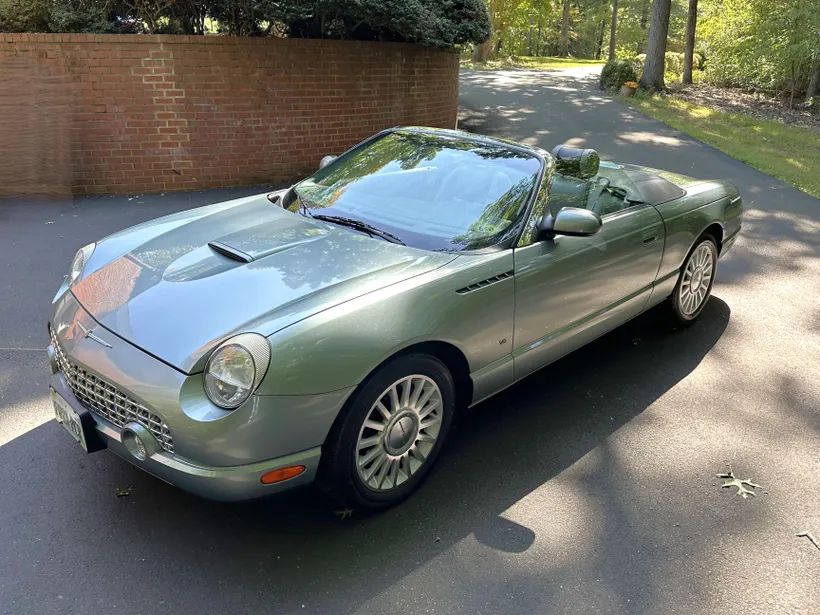 2004 Ford Thunderbird