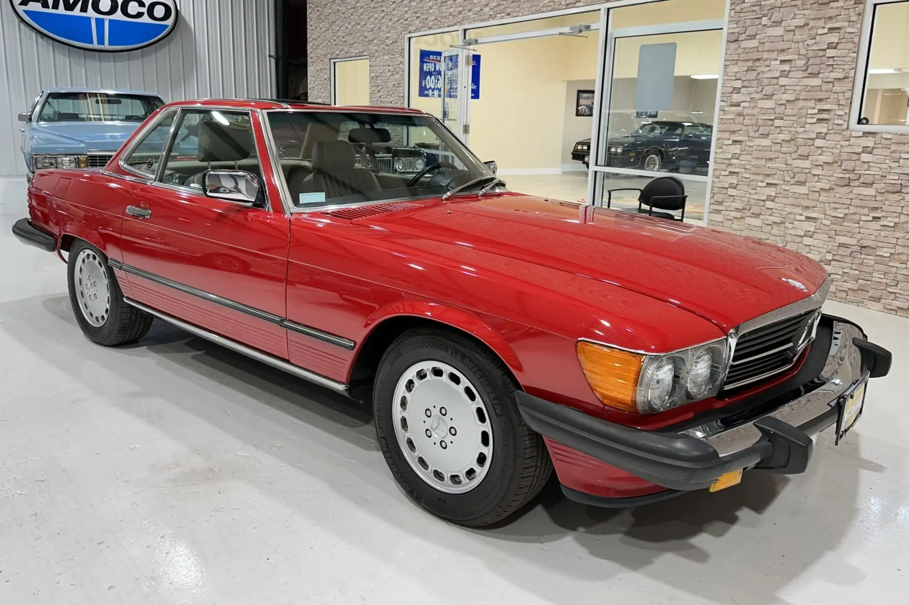 1987 Mercedes-Benz SL-Class 560SL