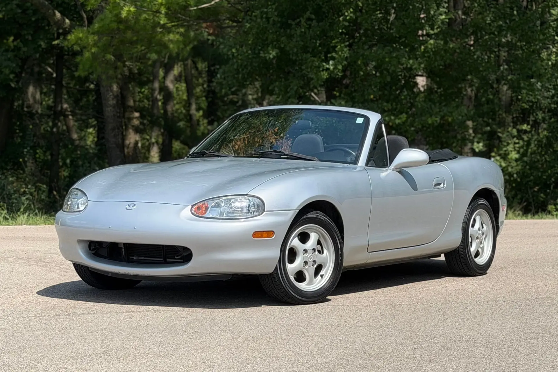 2000 Mazda MX-5 Miata