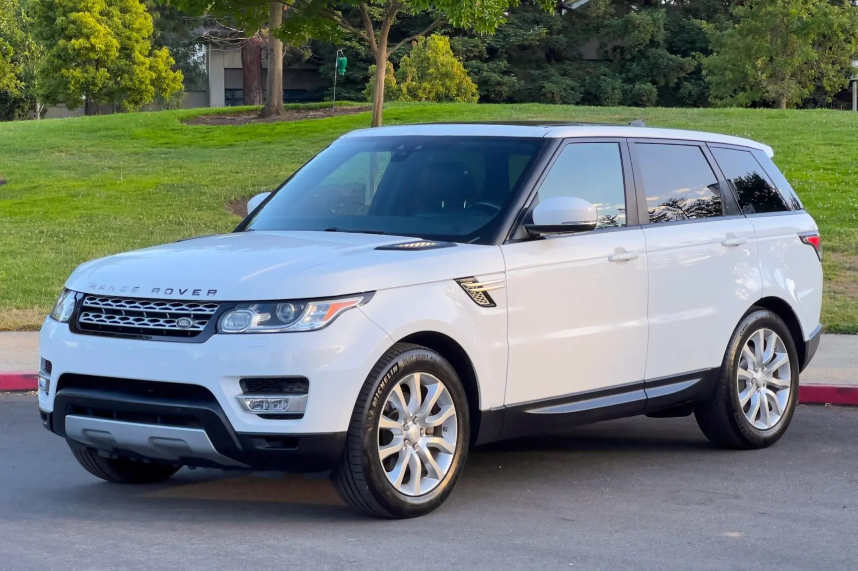 2017 Land Rover Range Rover Sport HSE
