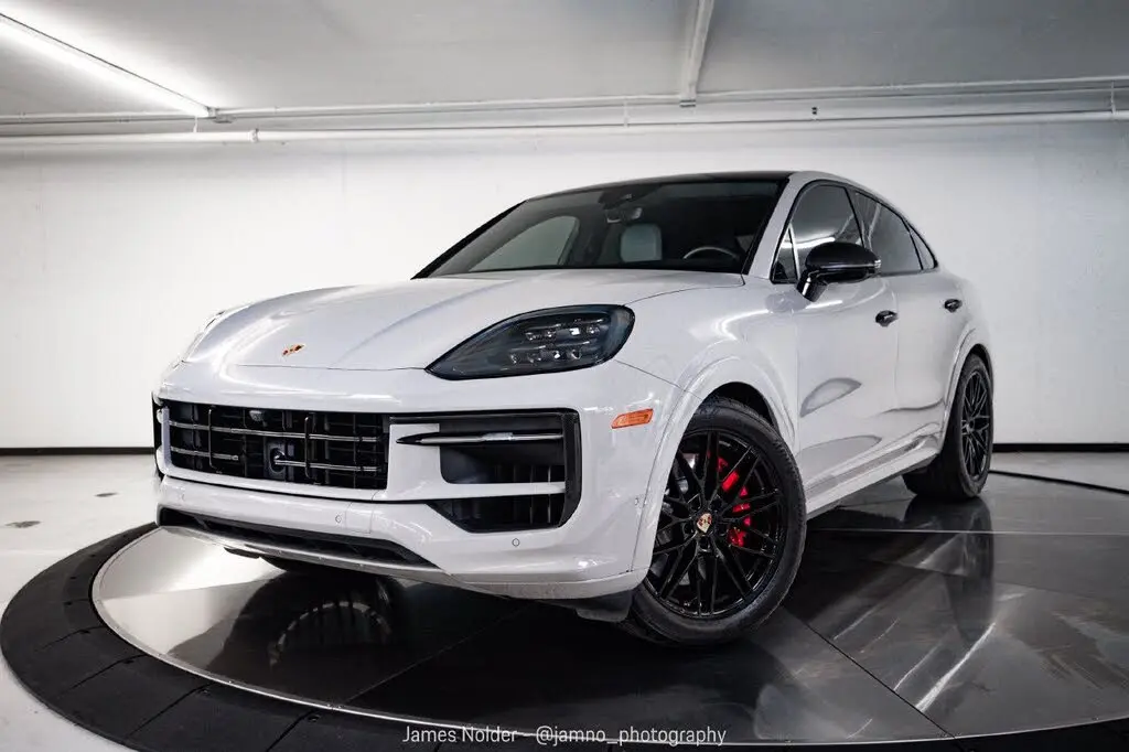 2024 Porsche Cayenne S