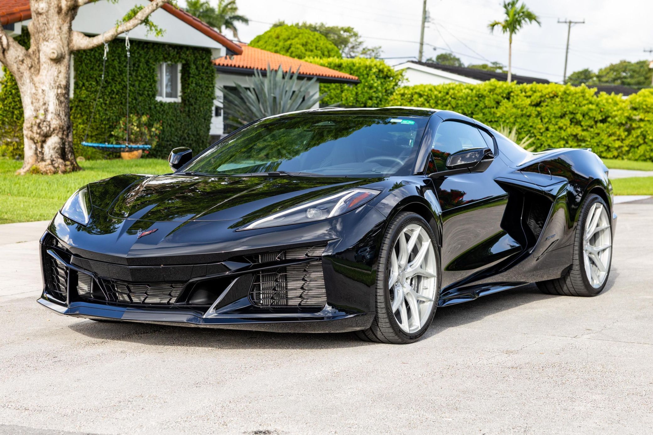 2025 Chevrolet Corvette E-Ray