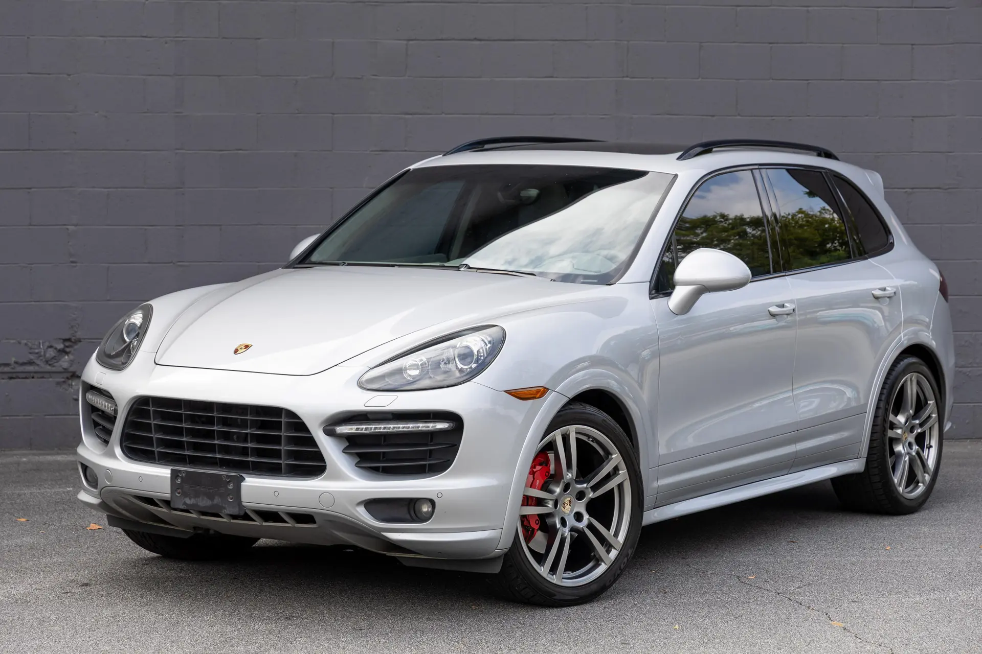2013 Porsche Cayenne GTS
