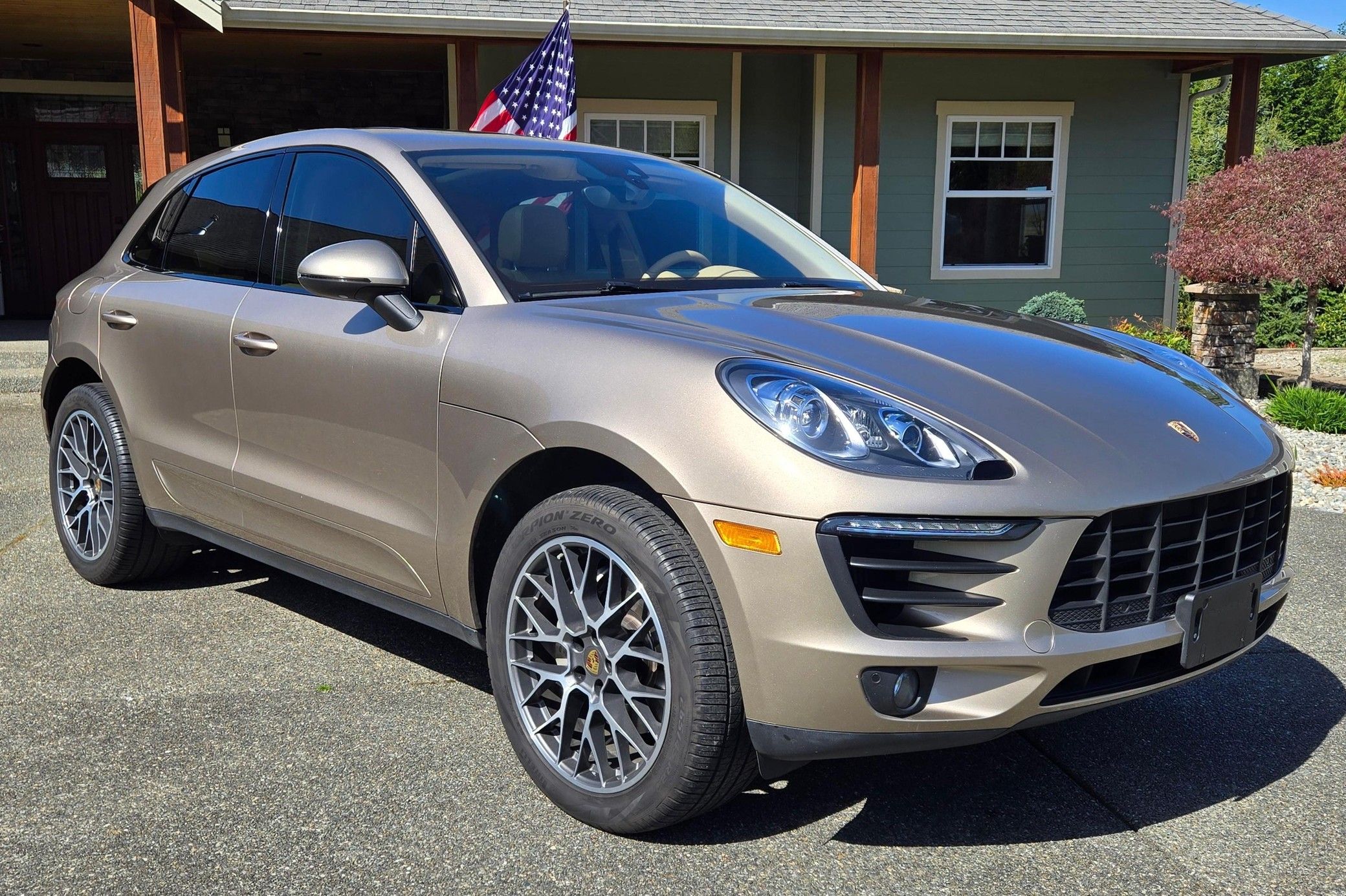2015 Porsche Macan