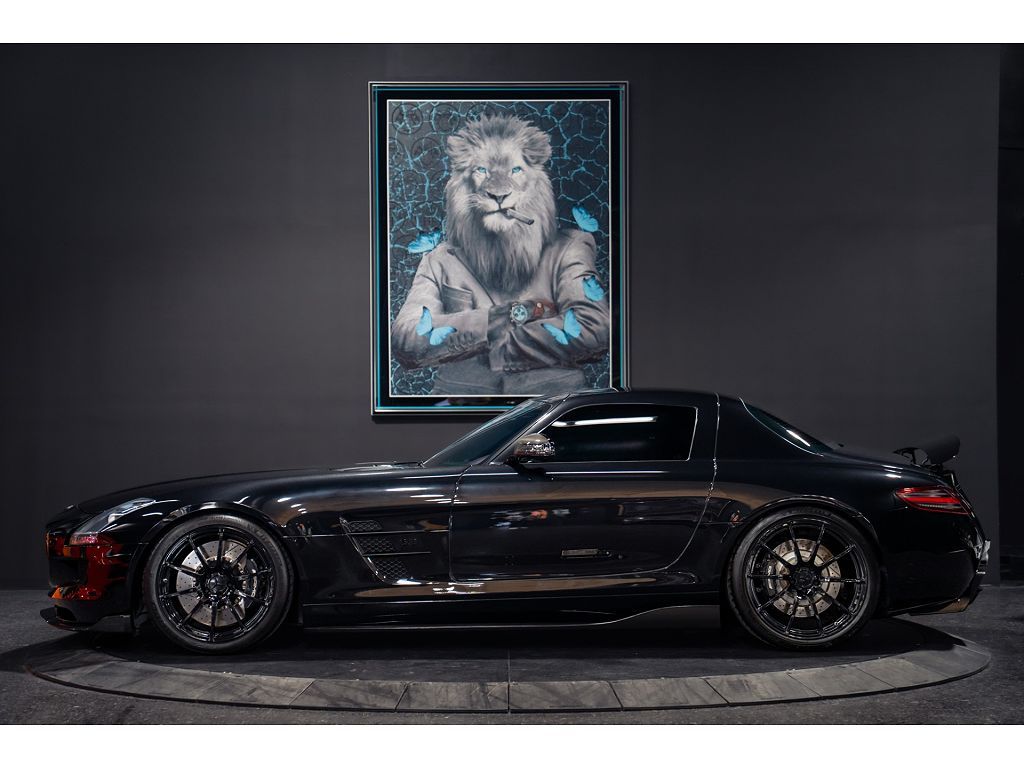 2012 Mercedes-Benz SLS AMG Roadster