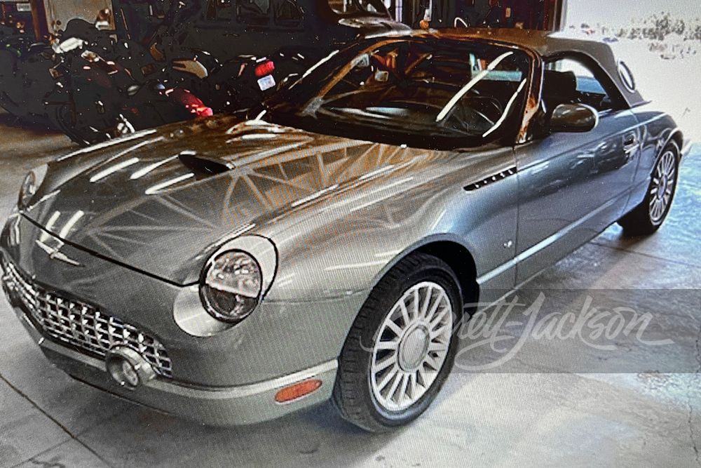 2004 Ford Thunderbird
